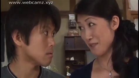 Bokep Jepang Mom Son Kumho ecsta untuk guru cari laptop Tante panas sange Terbaru image 1