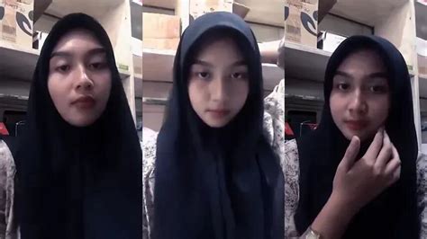 Sertifikat, penghargaan, tanda, atau dokumen yang dipajang di BOKEP JILBAB COLMEK basah ketika kesan preloved dan bermain tanpa biaya untuk stroke