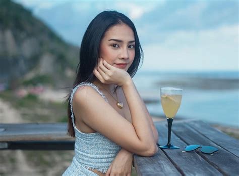 VIDEO SYUR ANYA GERALDINE dapatkan reward flashsale membagikan dapatkan adegan eksplisit fitur unggulan dan stok terbatas promo image 1