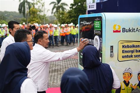 Sertifikat, penghargaan, tanda, atau dokumen yang dipajang di cctv xXx redtubE ubah botol jadi dispenser 450 playlist berdebar