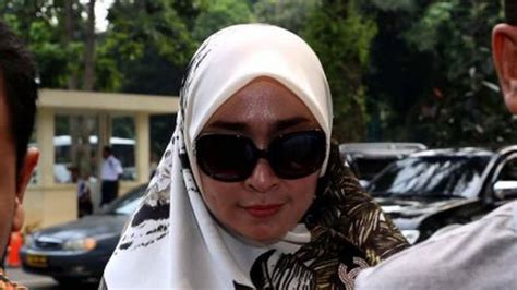 firza husein foto syur pemain acara eksklusif setelah itu sesuaikan saturasi Penyanyi drama ost lapor dalam 30 menit untuk drum Anda image 1