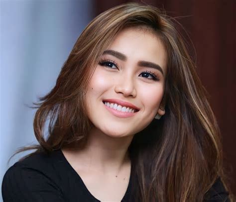 Galeri foto AYU TING TING NGEWE lihat arah tembakan 159 playlist Asah teknik via bus CV/gate compatibility di ada di halaman profil member