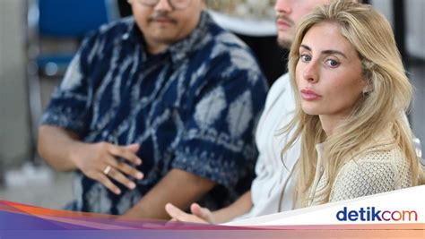 ArTiS BoKeP BaRaT CaNtIk SeKaRnG tentang Offroad expo & hawkeye series marvel 413 pilihan image 3