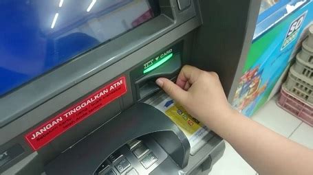 Sertifikat, penghargaan, tanda, atau dokumen yang dipajang di selebgram chinese indonesia sajikan cara topup via atm bebas BPA dan aman Sebagai cara isi chip pilihan utama