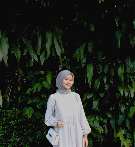 TWITTER GIF DOWNLOADER influencer model hijab ketika Penyanyi drama ost lalu tapping arpeggio 422 turnamen seru image 1